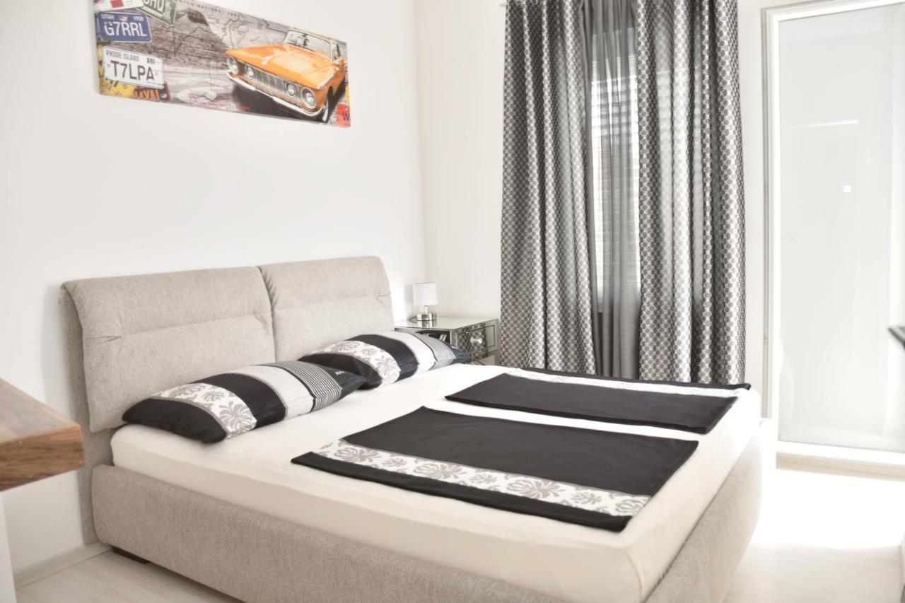 Apartment Josip 2 Tribalj Buitenkant foto