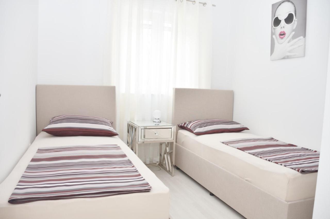 Apartment Josip 2 Tribalj Buitenkant foto
