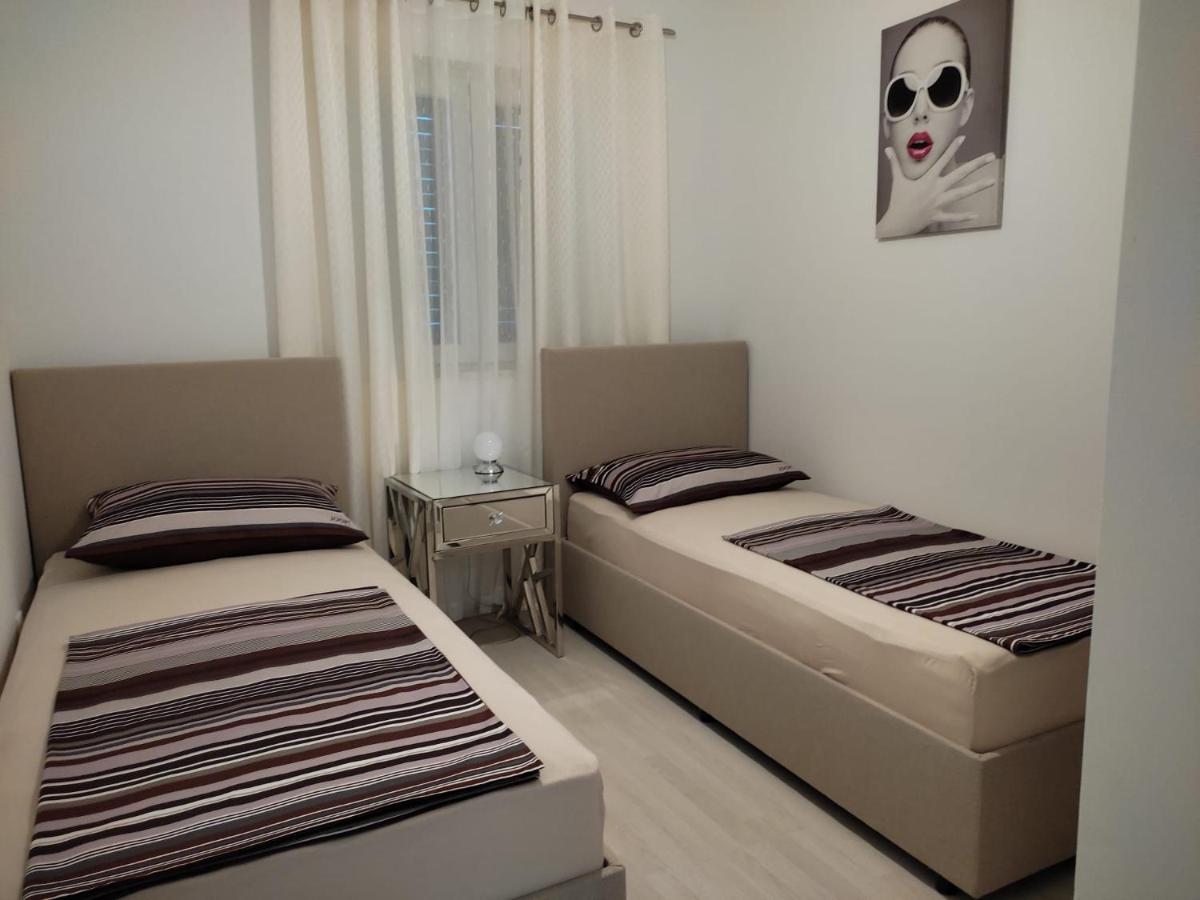 Apartment Josip 2 Tribalj Buitenkant foto